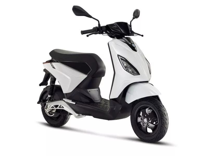 1 (One) (2021, LBMCE0100) 45km/h