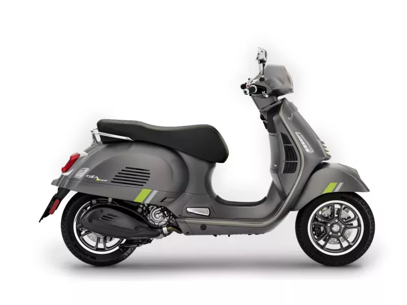 Vespa GTS 300ie Super Tech Keyless HPE ABS (2024, ZAPMD3103)