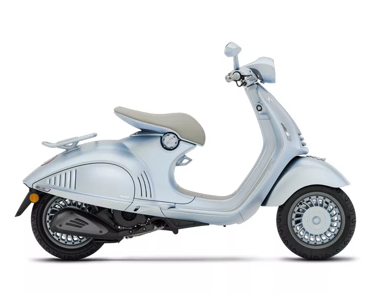 Vespa 946 125 (2025, ZAPMD7300) Snake