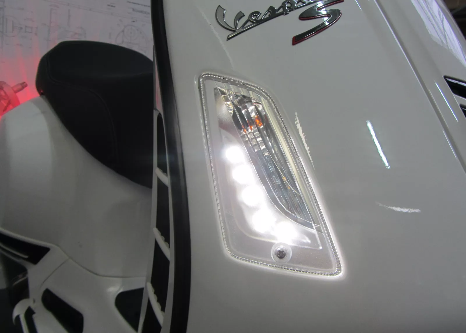 Turn signal conversion kit -BGM PRO, LED daytime running light- Vespa GTS