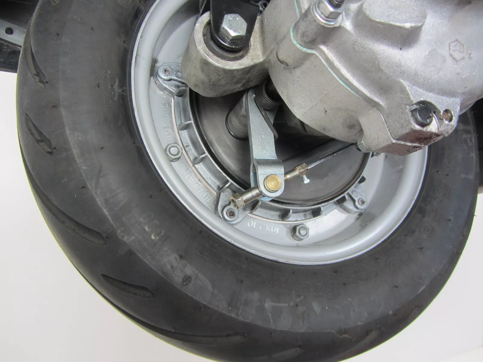 Vespa achterrem arm omzetten naar T5 verstelbaar voor Vespa PX, Rally, Sprint