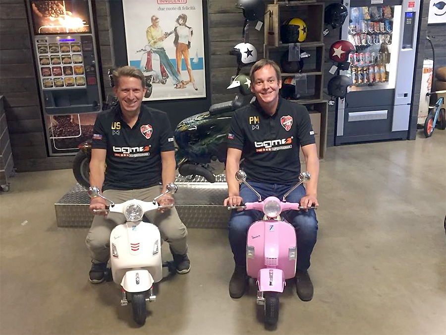 Vespa elektrisk skoter för barn - Piaggio Vespa barns skoter